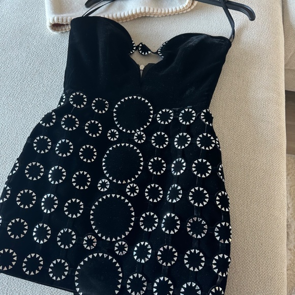 Raisa Vanessa black velvet dress - Picture 2 of 5